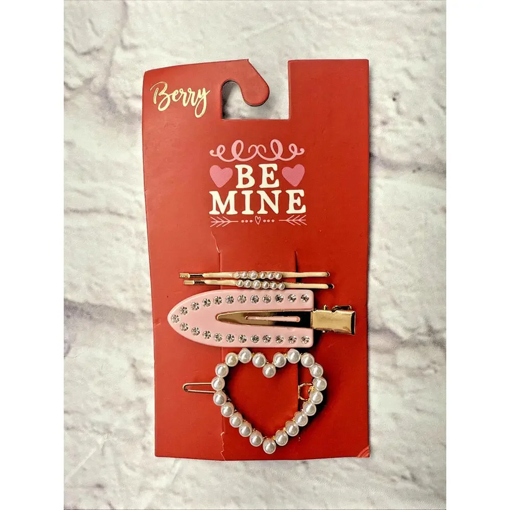 NWT Valentines Day Heart XO Hair Clip Bundle